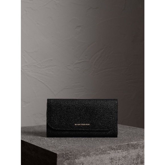 Burberry Black Grainy Leather Continental Wallet - Picture 1 of 14